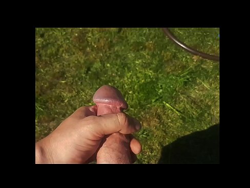 ❤️ Varma varmulo iĝas sian rozkoloran fikigon kaj ŝprucas kun ŝprucaĵo en somera ĝardeno ❤️❌ Fikado ĉe eo.pinkporno.ru ❌️